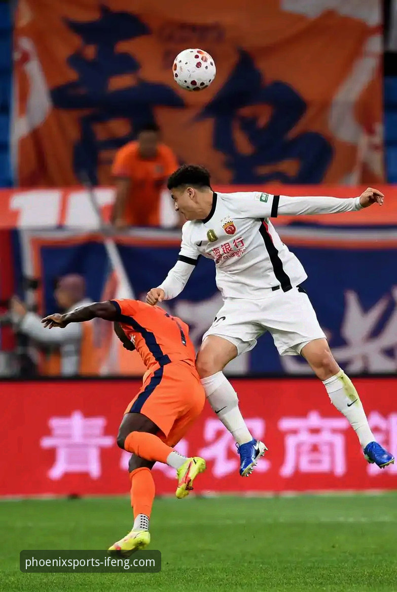 青岛海牛3-1掀翻上海海港：14年技术演进与凤凰体育新闻实时对比分析